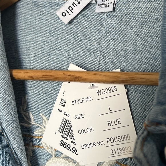 David’s Bridal | Embroidered Bride Jean Jacket with Flowers - Picture 7 of 10